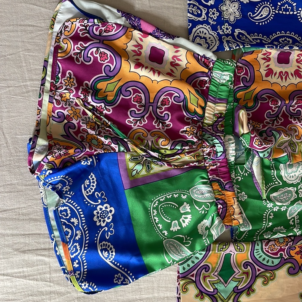 Mixed pattern shorts set - Picture 2 of 4